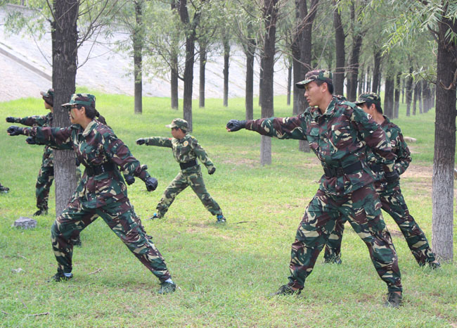 優(yōu)質(zhì)的軍旅夏令營(yíng)機(jī)構(gòu)應(yīng)具備怎樣的品質(zhì)？